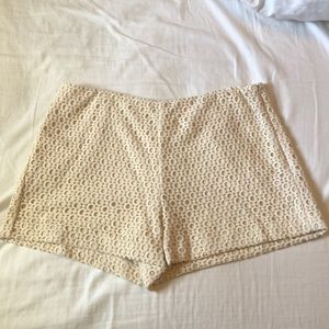 NWT - Banana Republic Ivory Shorts -12
